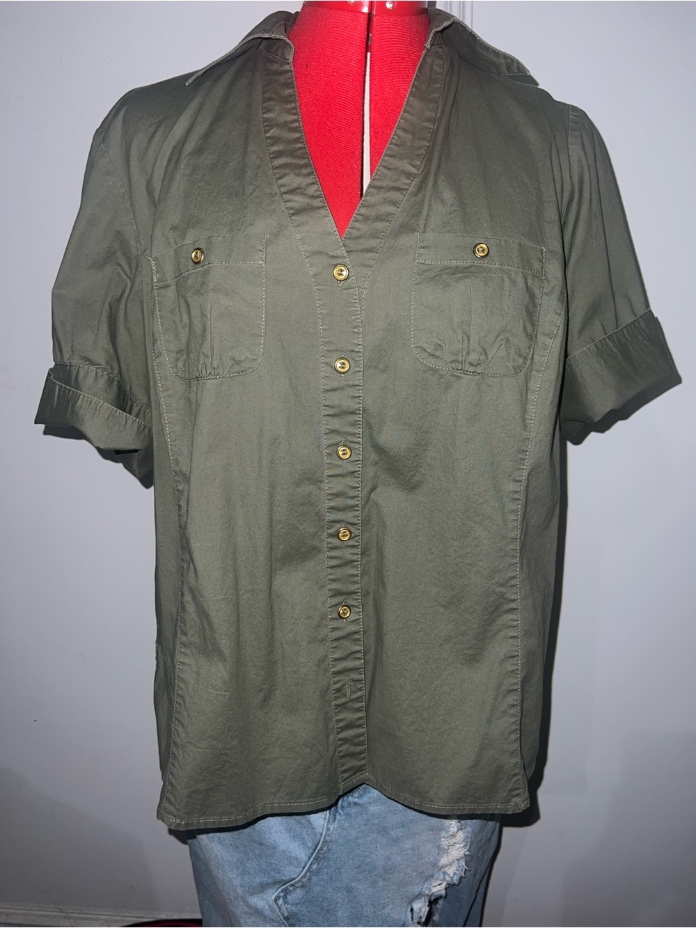 Cato women’s  Olive Green Short-Sleeve Button Shirt size Large